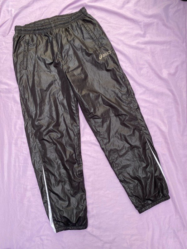 Producto - Pantalón Asics