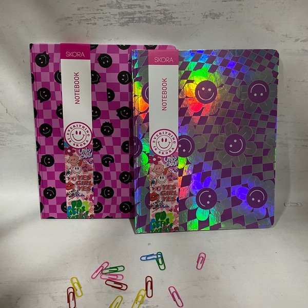 Producto - Cuaderno 80 hojas rayadas tapa dura Skora