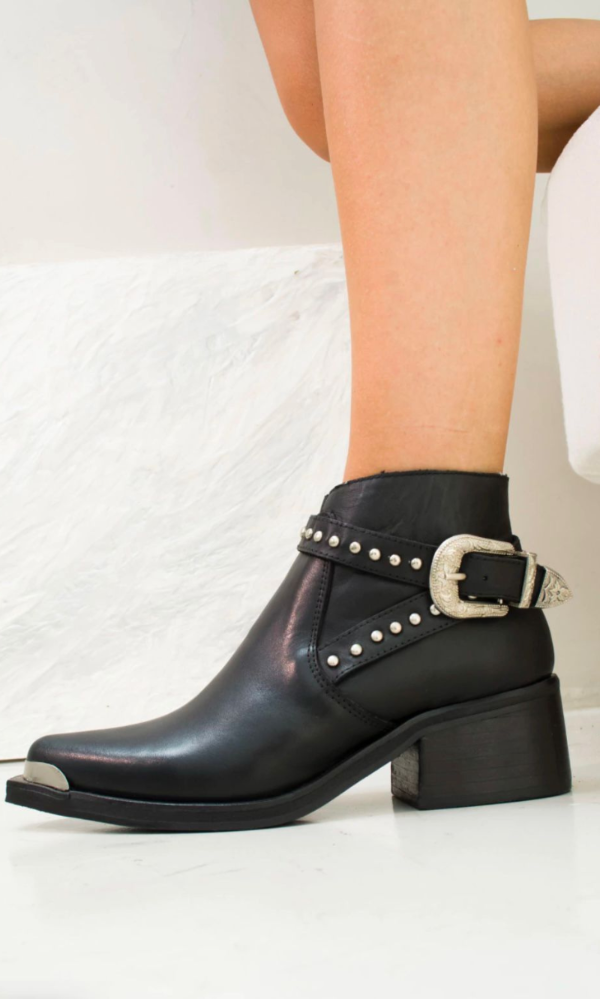 Producto - Botas Simba Cuero TRANSFERENCIA 119.200 - 0