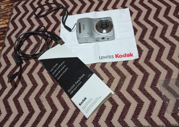 Producto - CAMARA DIGITAL KODAK EASYSHARE 122 #12142