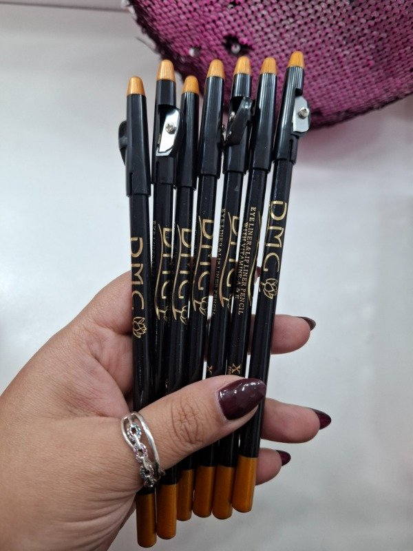 Producto - Delineador lápiz con sacapuntas DMC
