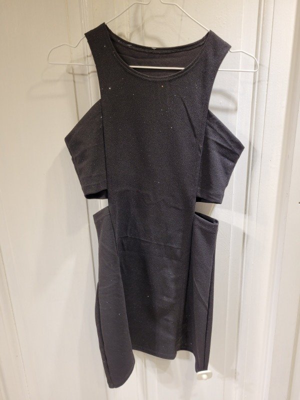 Producto - Vestido SO CIPPO negro con brillo Nuevo C/etiq Talle 18 años - PRECIO: 32X
