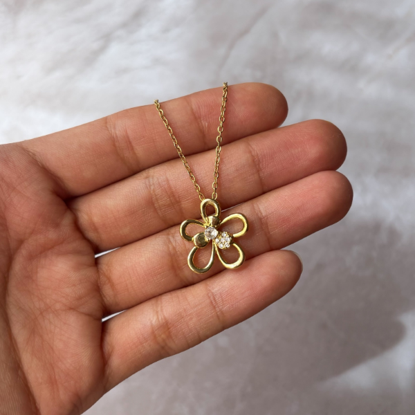 Producto - Collar flor dorada