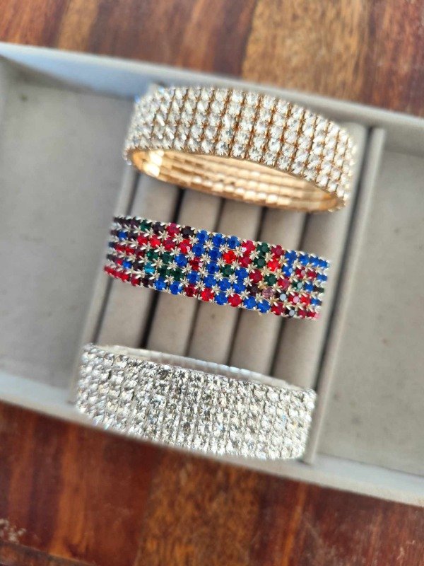 Producto - Pulseras strass elastizadas. Bijou