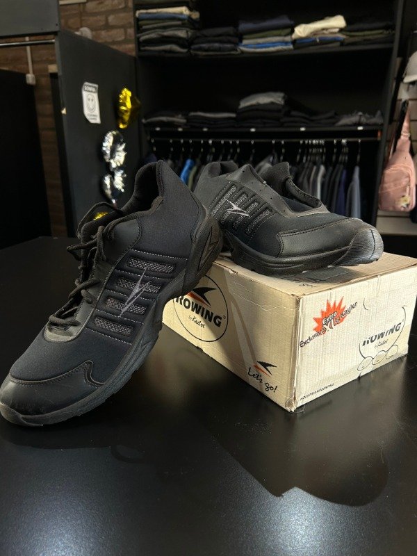 Producto - ZAPATILLAS NRO 47
