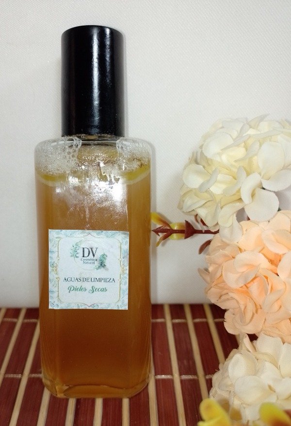Producto - AGUA DE LIMPIEZA PARA CUTIS SECO