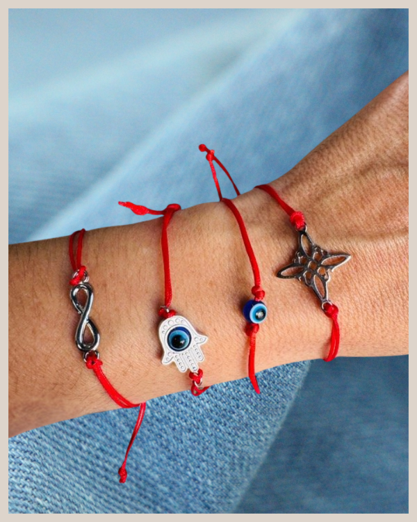Producto - Pulseras hilo rojo