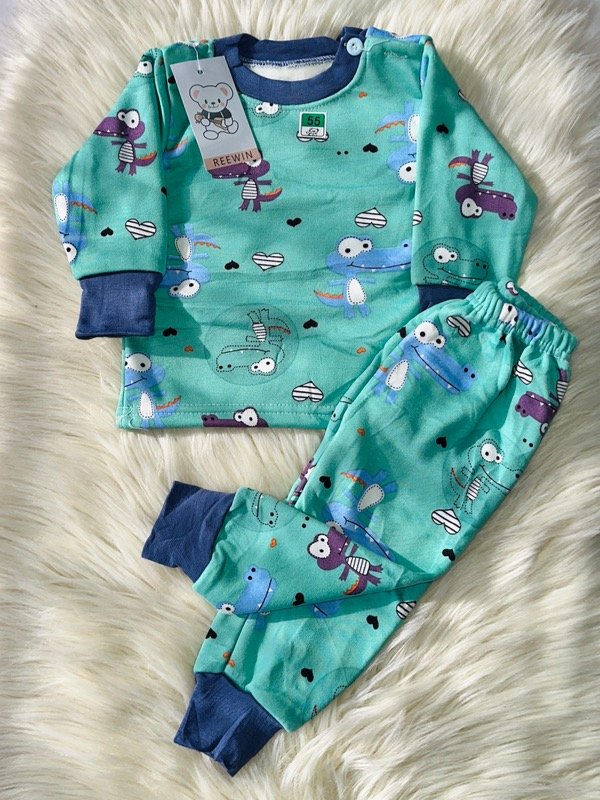 Producto - PIJAMA IMPORTADO BABY VERDE DINO (CAMISETA + PANTALÓN)
