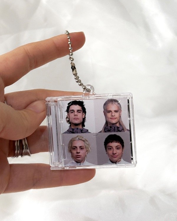 Producto - Llavero Mini Cd FREE SPIRITS - CATRIEL Y PACO con NFC - Llaveros