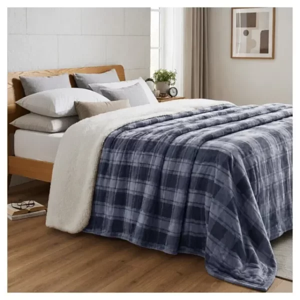 Producto - FRAZADA ESCOCIA CON CORDERITO FULL - 3