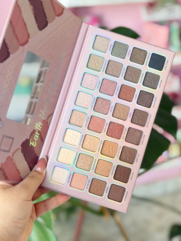 Producto - Paleta de sombras Earth Nude