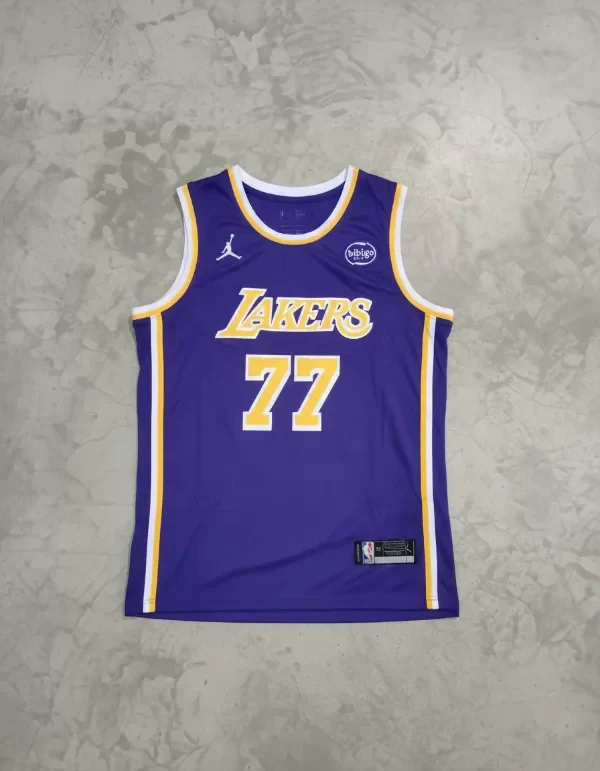 Producto - Luka Doncic #77 - Lakers Purple