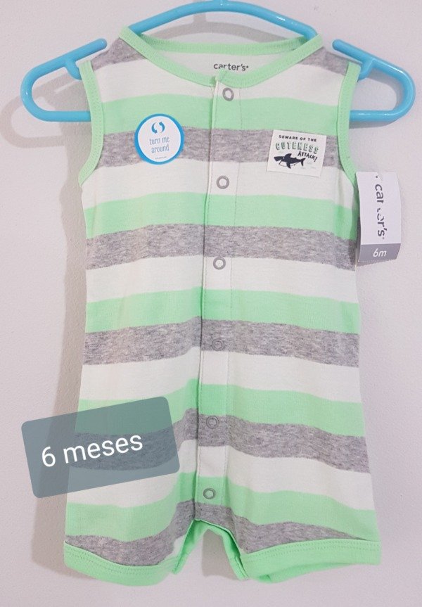 Producto - Romper Carters talle 6 meses tiburon