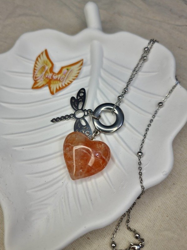 Producto - Collar Corazón Cuarzo Rojo y Libélula