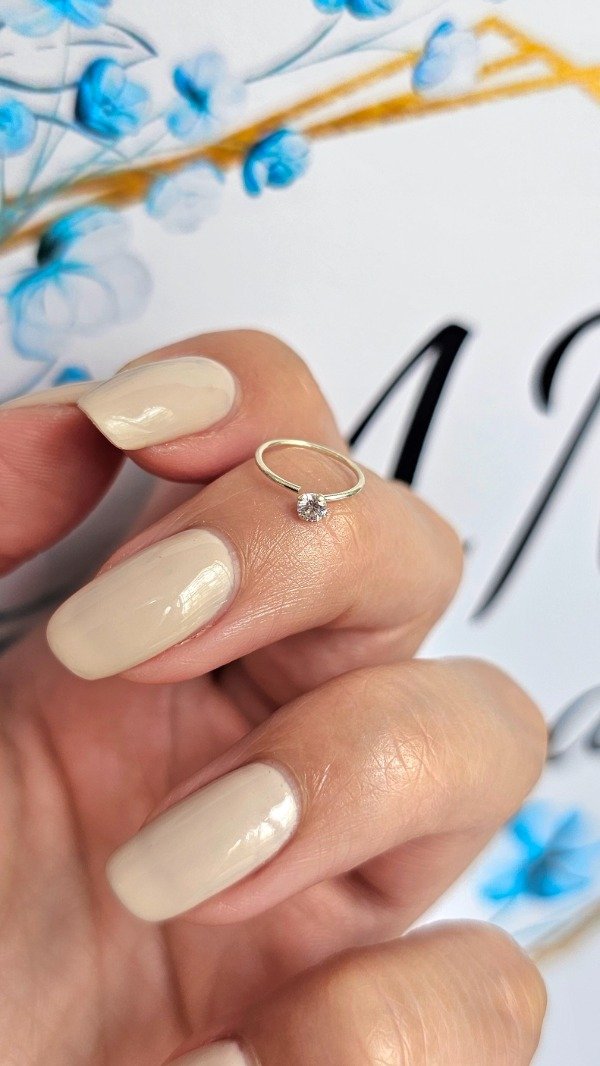 Producto - Argollita con cubic redondo 7mm. Plata
