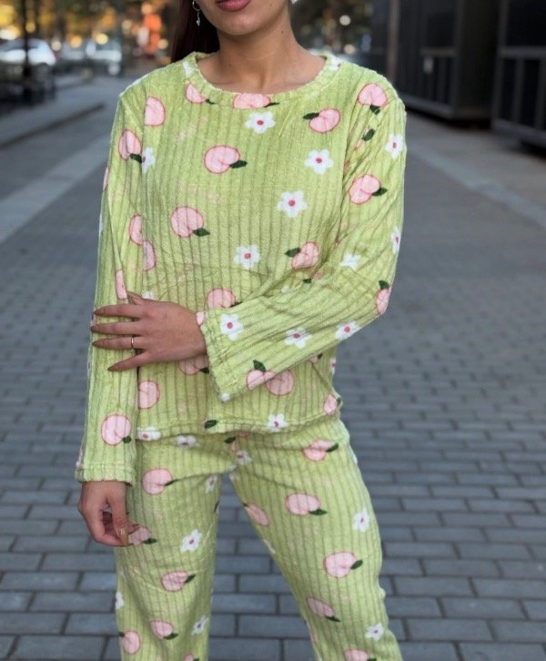 Producto - Pijama acanalado Verde duraznos
