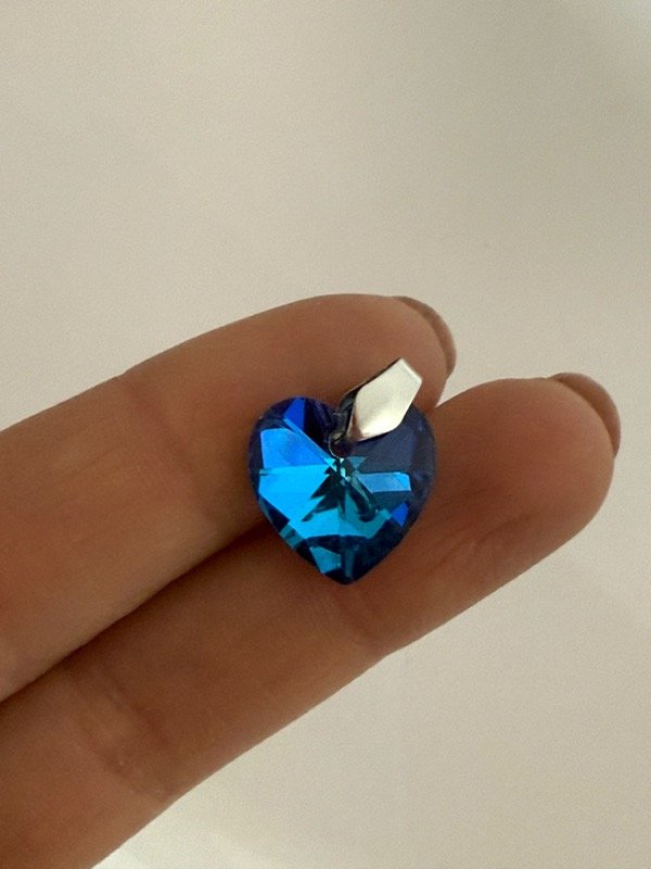 Producto - D543 Dije corazón tornasolado 1,5 cm acero quirúrgico