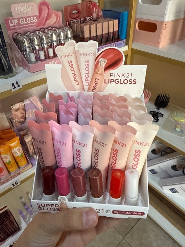 Producto - Gloss con color pink 21