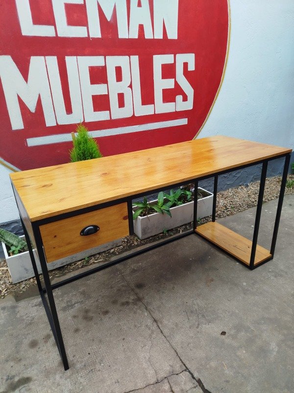 Producto - Escritorio Estilo Industrial  con Cajón y Estante para CPU