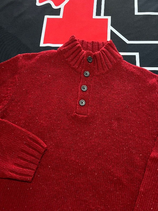 Producto - Sweater Nautica con botones. Talle XL