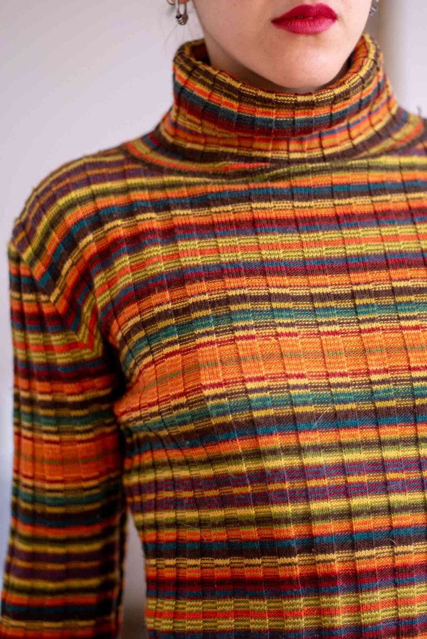 Sueter Orange Lines Talle: L- — imagen 4