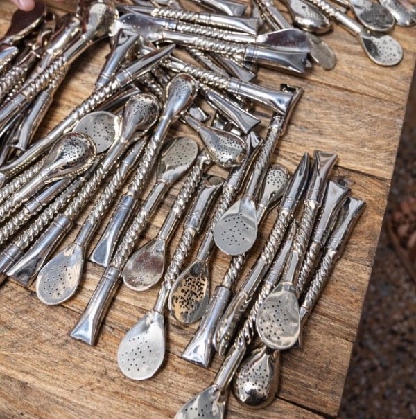 Producto - Bombillon mini 100 alpaca caño cincelado pico rey