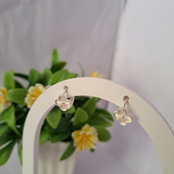 Producto - Aros Huggies Trébol