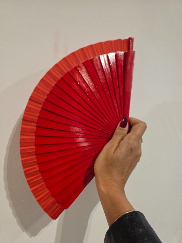 Producto - ABANICO ESPAÑOL LISO ROJO CHICO 19 cm