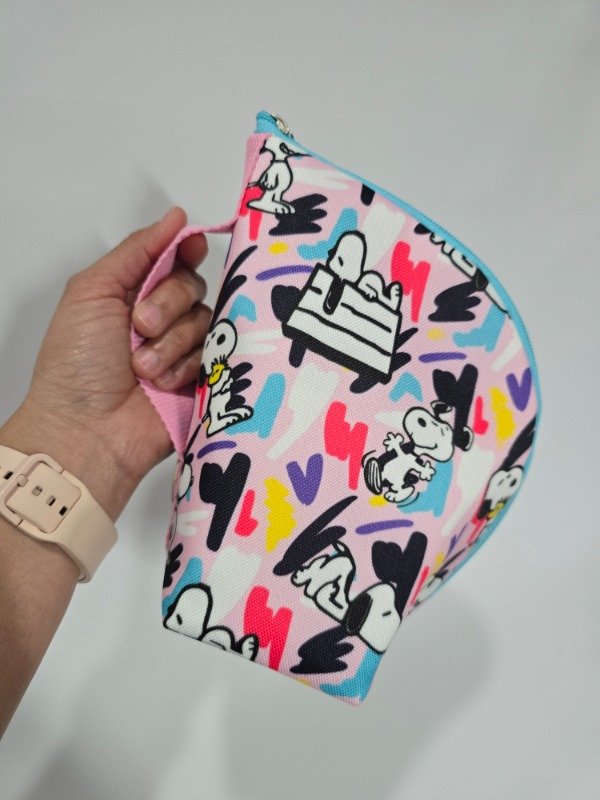 Producto - Porta Taza Snoopy Fondo Rosa - 1