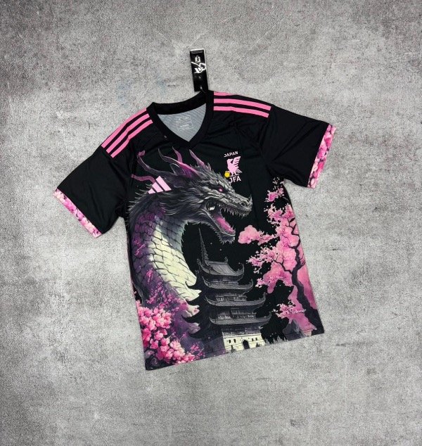 Producto - Camiseta Japón Negro con rosa
