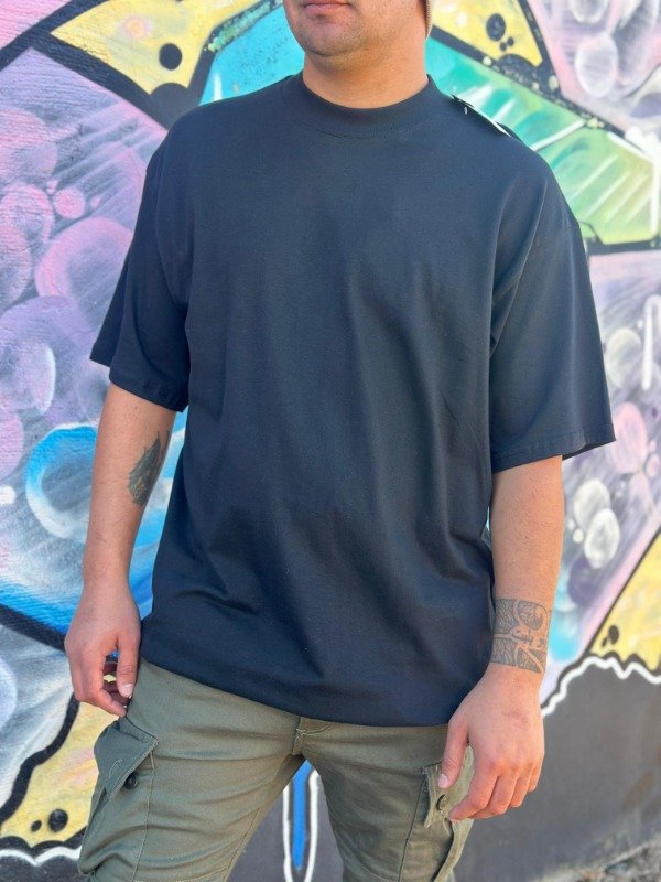 Producto - Remera Oversize Black