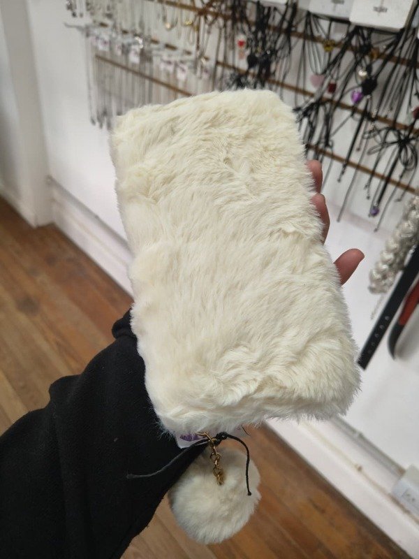 Producto - Billetera peluche natural