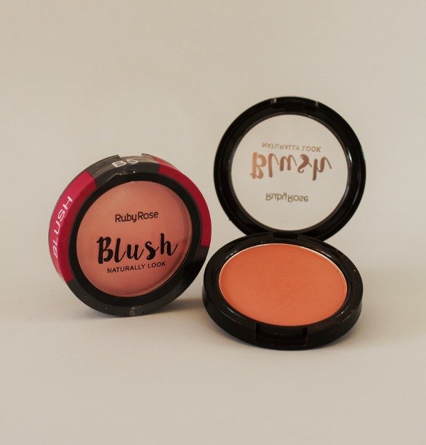 Producto - Blush Naturally look. Ruby Rose.