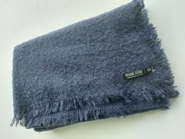 Producto - Ruana marca Peuque azul. Nueva!