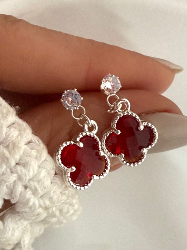 Producto - AB1561 Aros Van cleef cristal rojo acero blanco