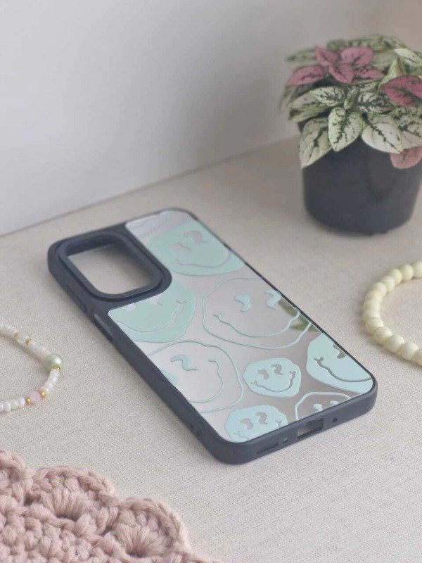 Producto - S25 ultra funda smile verde espejada