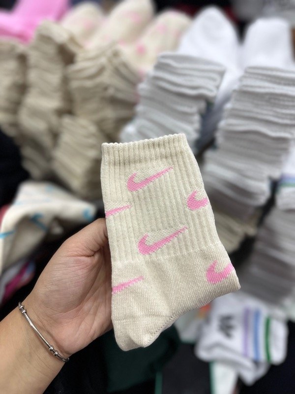 Producto - tenis multi pipas -crudo y rosa