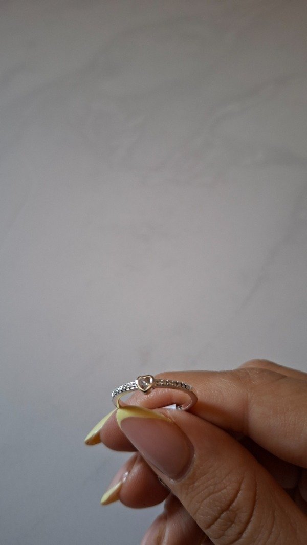 Producto - Anillo de acero blanco con corazon y peidra