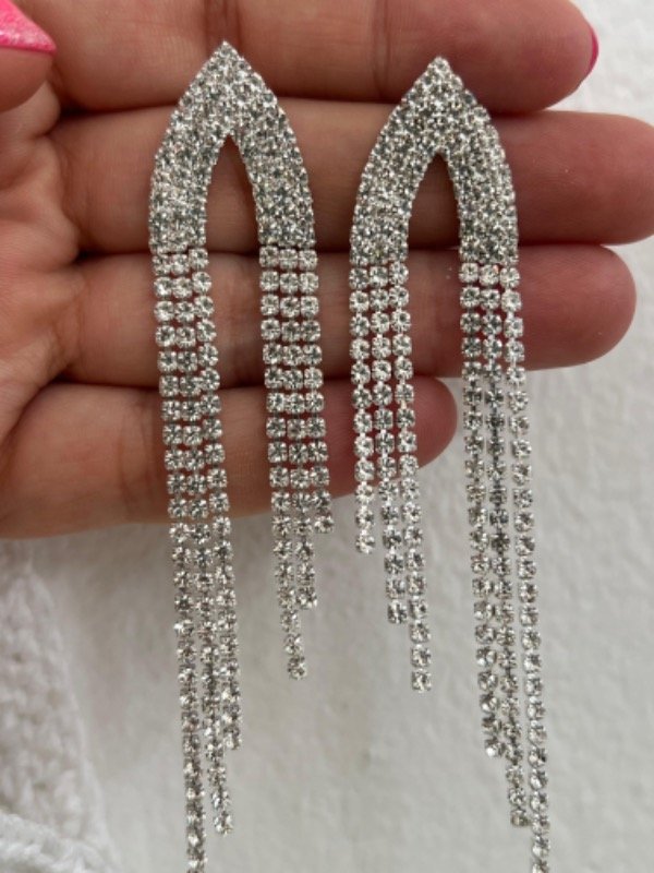 Producto - AFF0047 Aros fantasía blanco fiestas colgantes strass