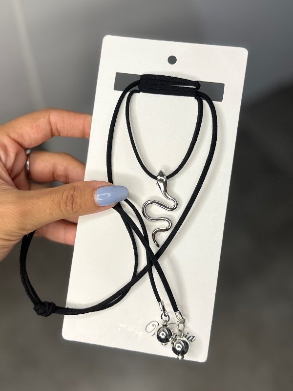 Producto - Choker vibora negro