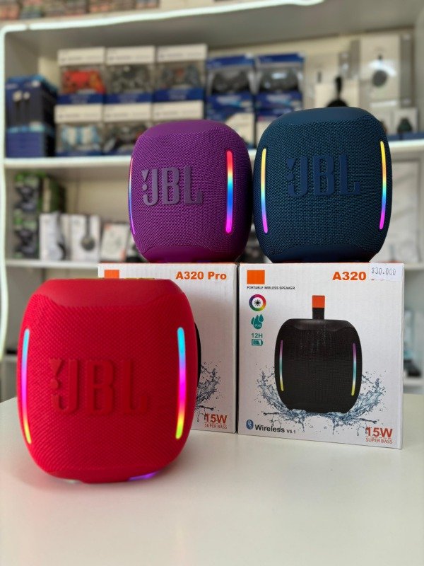 Producto - PARLANTE JBL A320 PRO