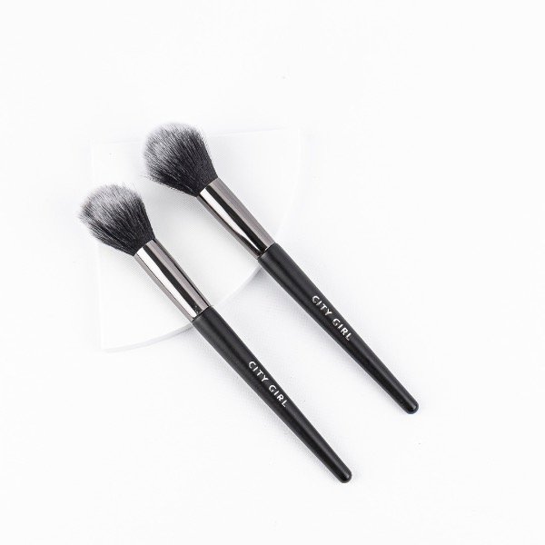 Producto - Brocha para polvos mediana City Girl black