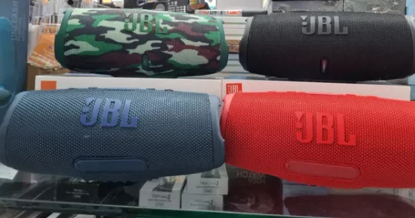 Producto - Parlante JBL CHARCE5
