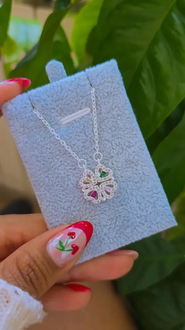 Producto - Collar trébol color 2 en 1 AB