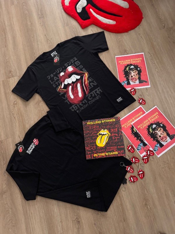 Producto - REMERA FOREIGN TONGUES