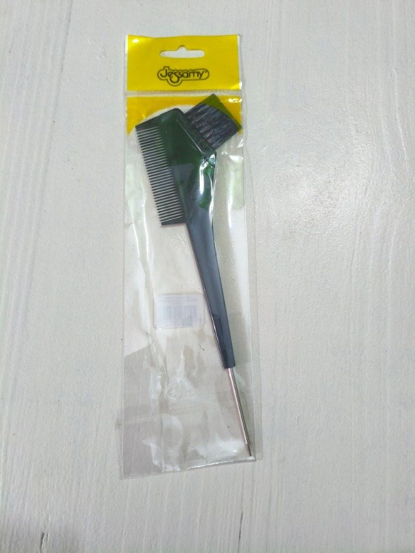 Producto - Pincel para tintura con peine y punta de acero