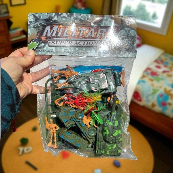 Producto - PAQUETE SOLDADITOS 23 PIEZAS  PLÁSTICO EN BOLSITA