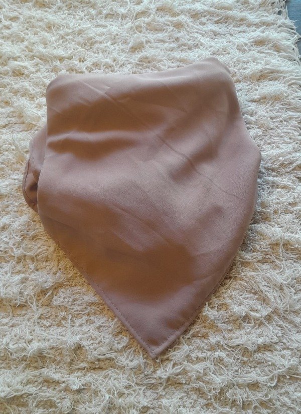 Producto - Pañuelo de seda importado 2 90 x 90 cm