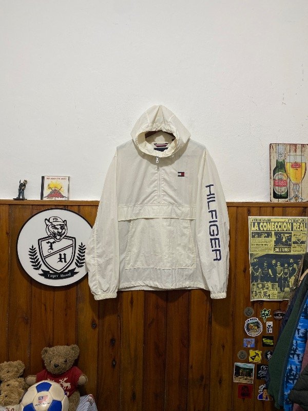 Producto - TOMMY HILFIGER ANORAK SPELL OUT (L)