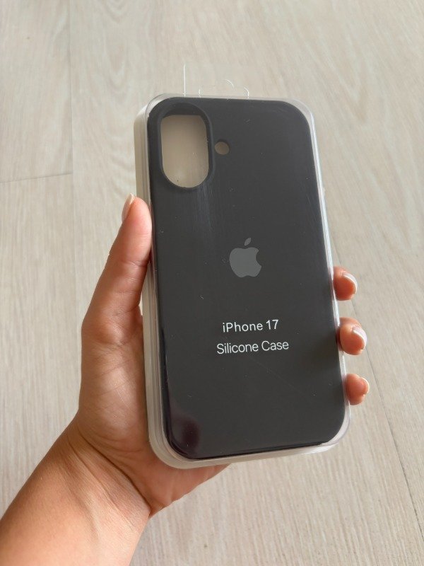 Producto - Silicone Case negro Iphone 17